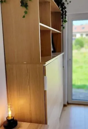 Modernes Gaestezimmer In Wg, Ruhige Lage, Siemens, Oepnv 2 Min Erlangen